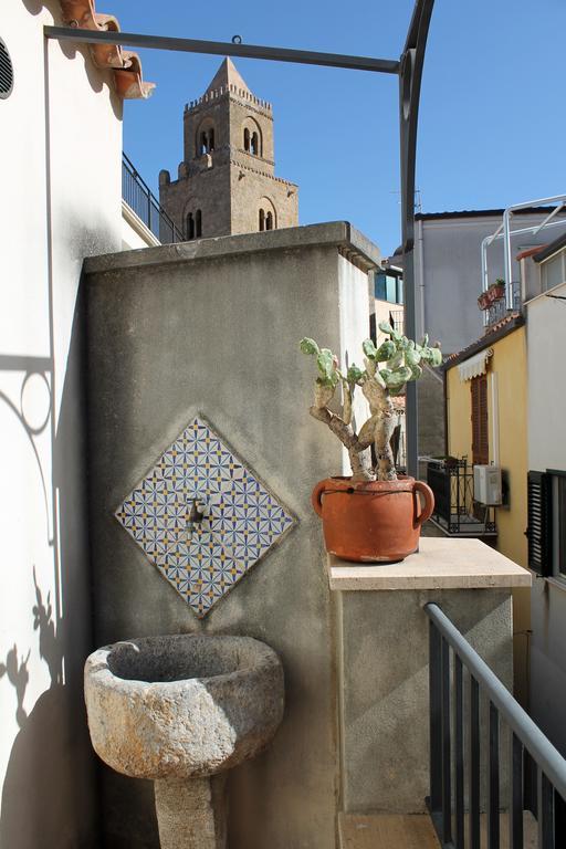 Penthouse Duomo Appartement Cefalù Kamer foto